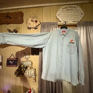 VINTAGE CLEVELAND BROWNS 2XL 100% Cotton Faded Denim Long Sleeve Button Up Shirt